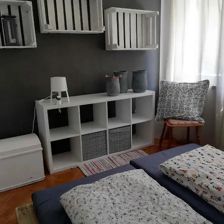 Ferienwohnung Am Goldbach Apartman *